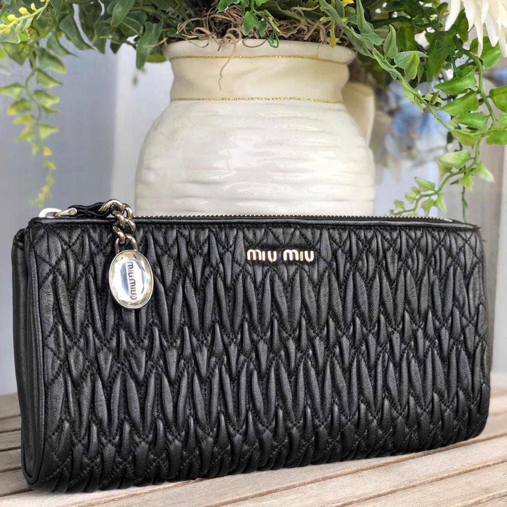 Miu Miu Matelasse Nappa leather clutch